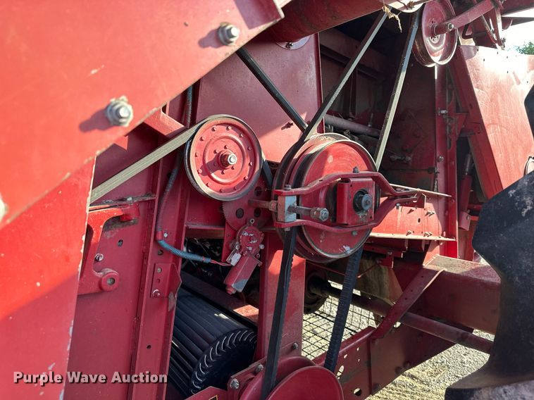 image for item DR2584 1994 Case IH 1688 Axial-Flow RWA combine