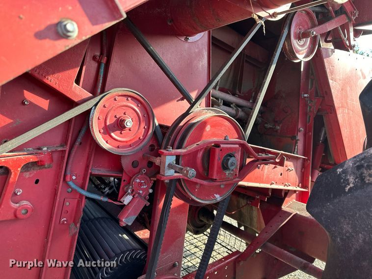 image for item DR2584 1994 Case IH 1688 Axial-Flow RWA combine