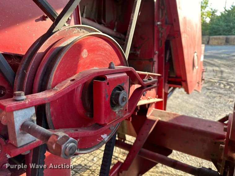 image for item DR2584 1994 Case IH 1688 Axial-Flow RWA combine