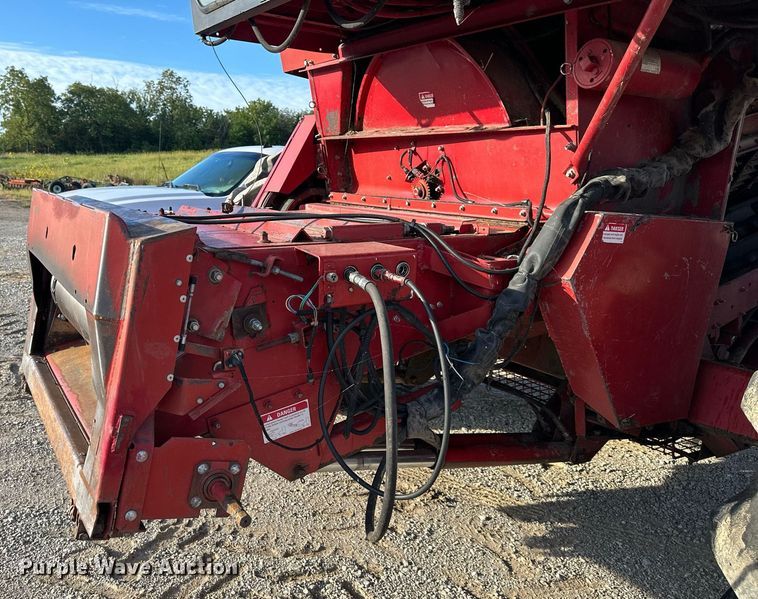 image for item DR2584 1994 Case IH 1688 Axial-Flow RWA combine