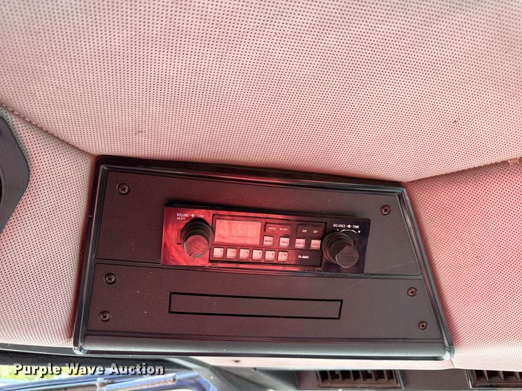 image for item DR2584 1994 Case IH 1688 Axial-Flow RWA combine