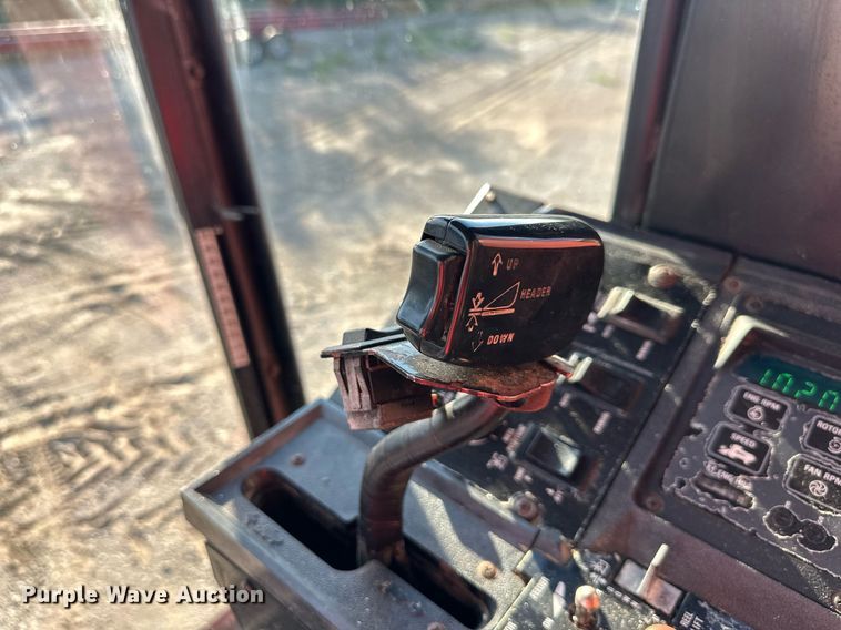 image for item DR2584 1994 Case IH 1688 Axial-Flow RWA combine