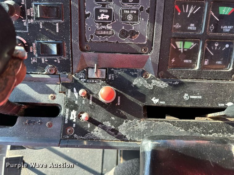 image for item DR2584 1994 Case IH 1688 Axial-Flow RWA combine