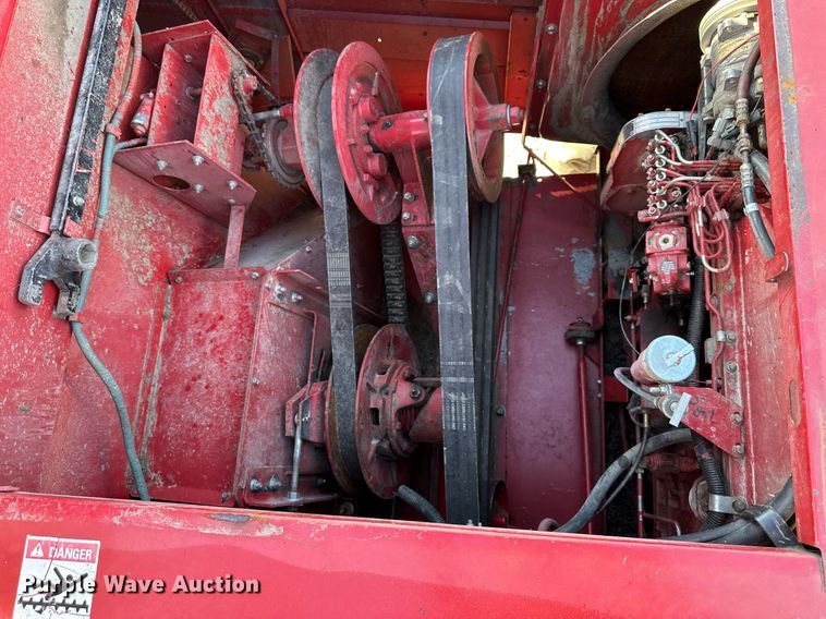image for item DR2584 1994 Case IH 1688 Axial-Flow RWA combine