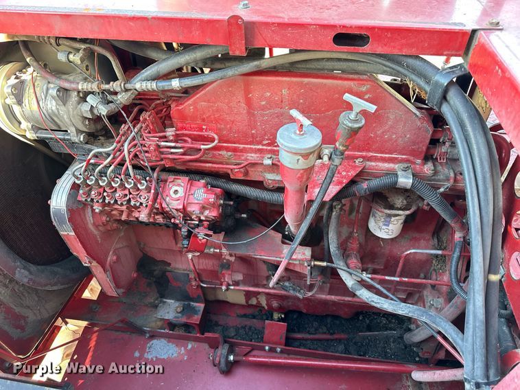 image for item DR2584 1994 Case IH 1688 Axial-Flow RWA combine