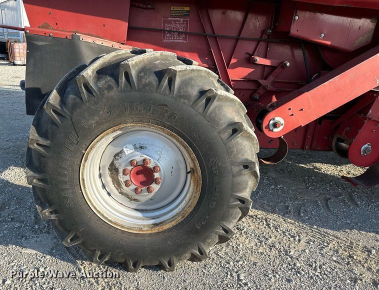 image for item DR2584 1994 Case IH 1688 Axial-Flow RWA combine