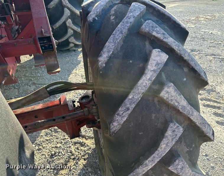 image for item DR2584 1994 Case IH 1688 Axial-Flow RWA combine