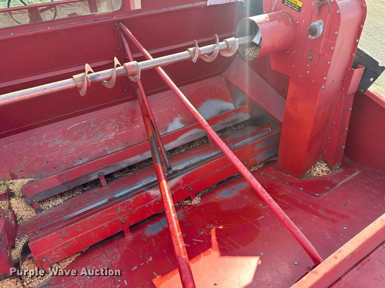 image for item DR2585 1981 Case IH 1440 Axial-Flow RWA combine