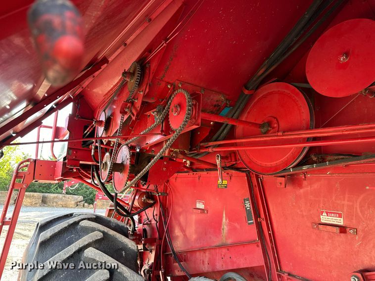 image for item DR2585 1981 Case IH 1440 Axial-Flow RWA combine