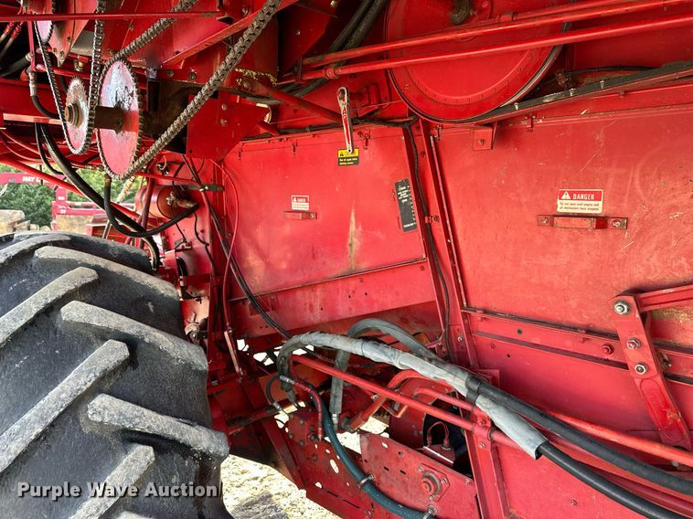 image for item DR2585 1981 Case IH 1440 Axial-Flow RWA combine