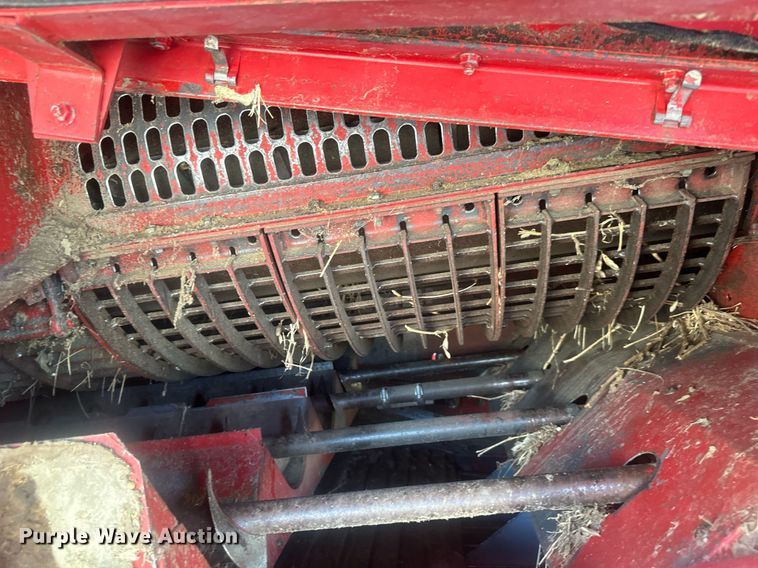 image for item DR2585 1981 Case IH 1440 Axial-Flow RWA combine