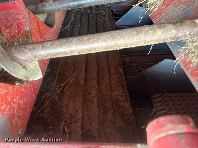 image for item DR2585 1981 Case IH 1440 Axial-Flow RWA combine