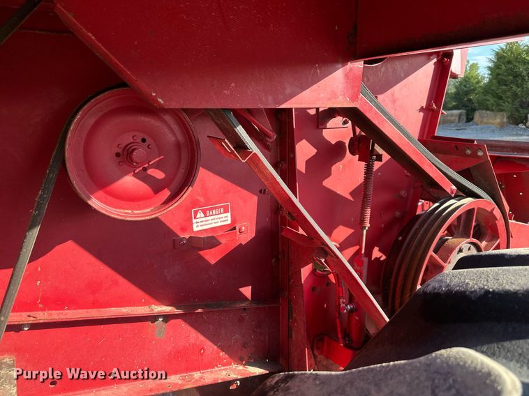 image for item DR2585 1981 Case IH 1440 Axial-Flow RWA combine
