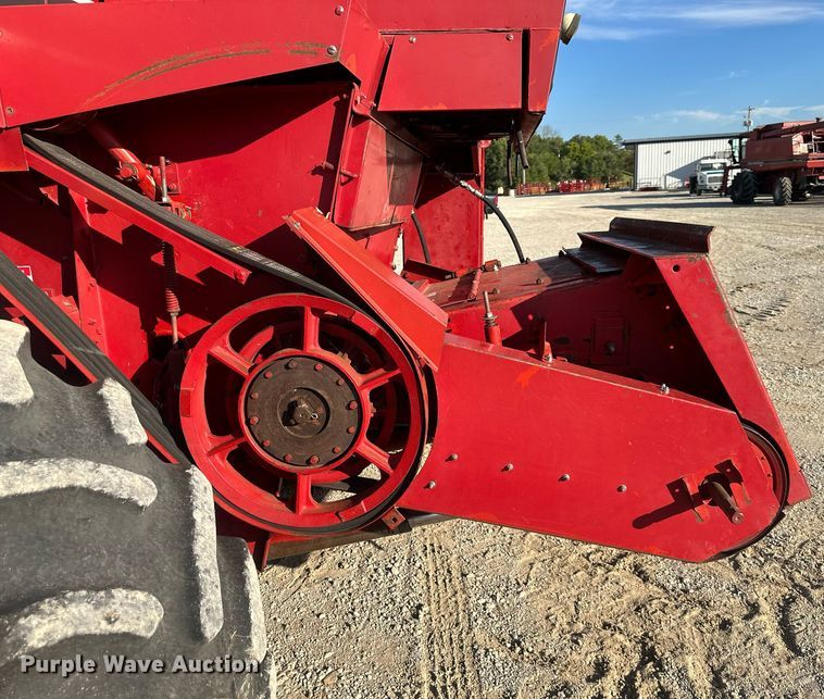 image for item DR2585 1981 Case IH 1440 Axial-Flow RWA combine