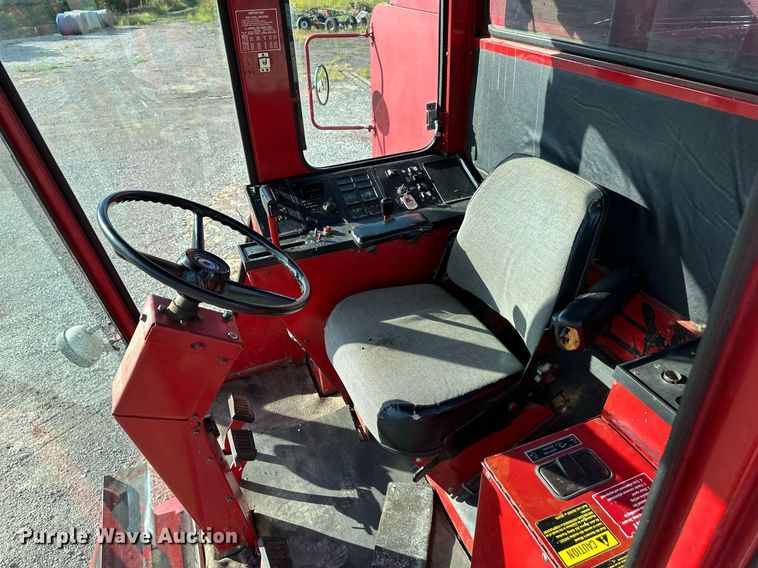 image for item DR2585 1981 Case IH 1440 Axial-Flow RWA combine
