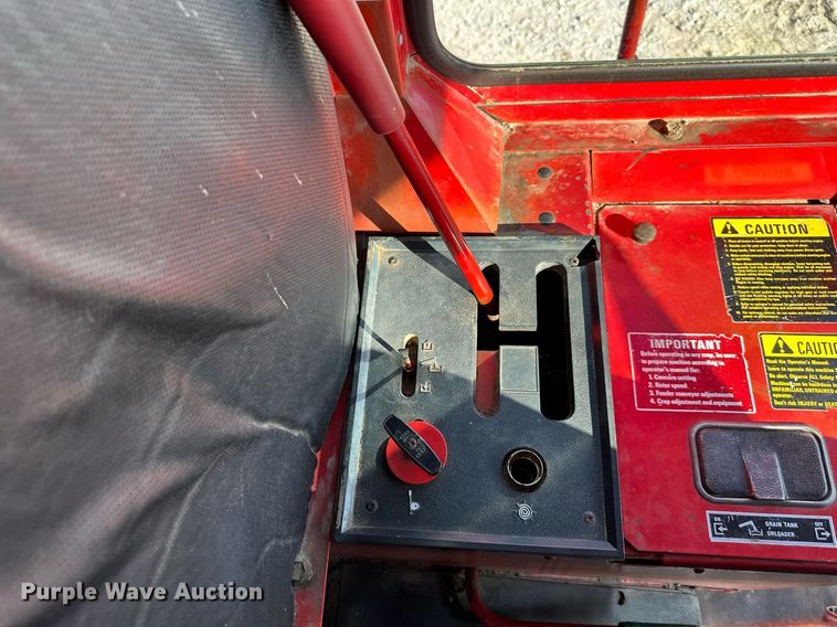 image for item DR2585 1981 Case IH 1440 Axial-Flow RWA combine