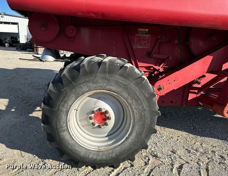 image for item DR2585 1981 Case IH 1440 Axial-Flow RWA combine