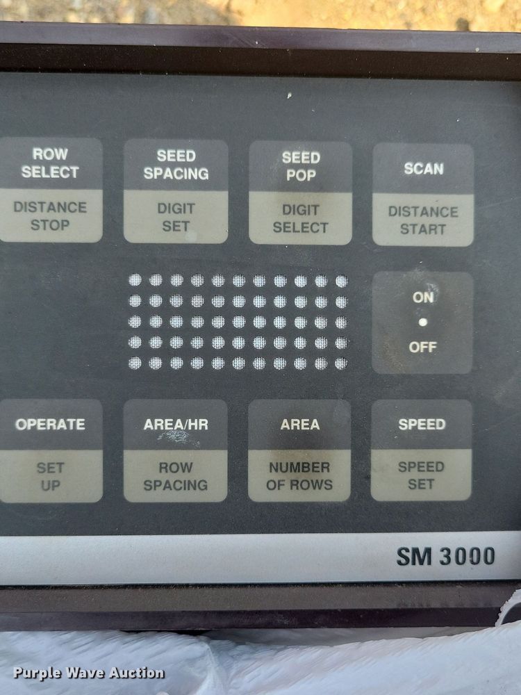 image for item DR4442 1996 AGCO White 6180 planter