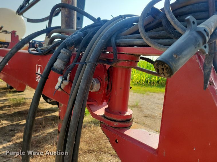 image for item DR4442 1996 AGCO White 6180 planter