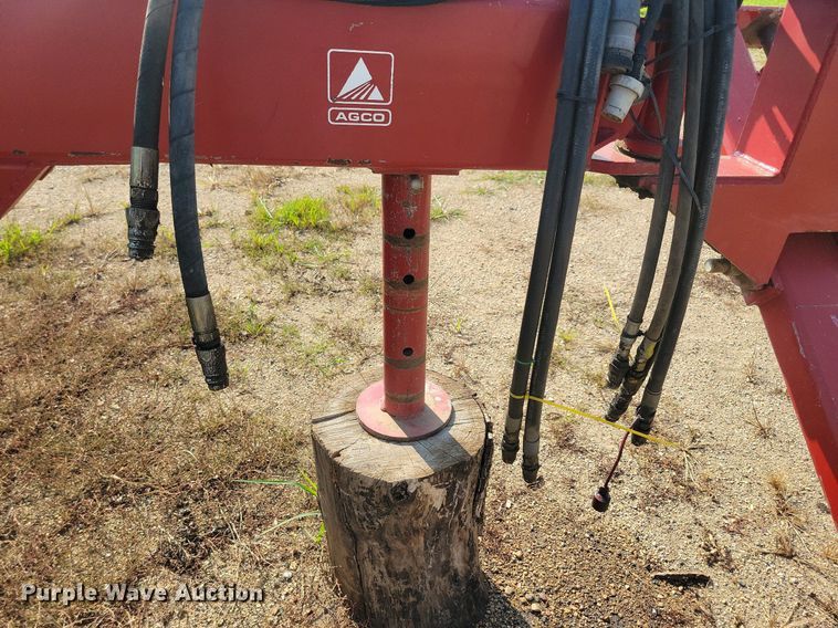 image for item DR4442 1996 AGCO White 6180 planter