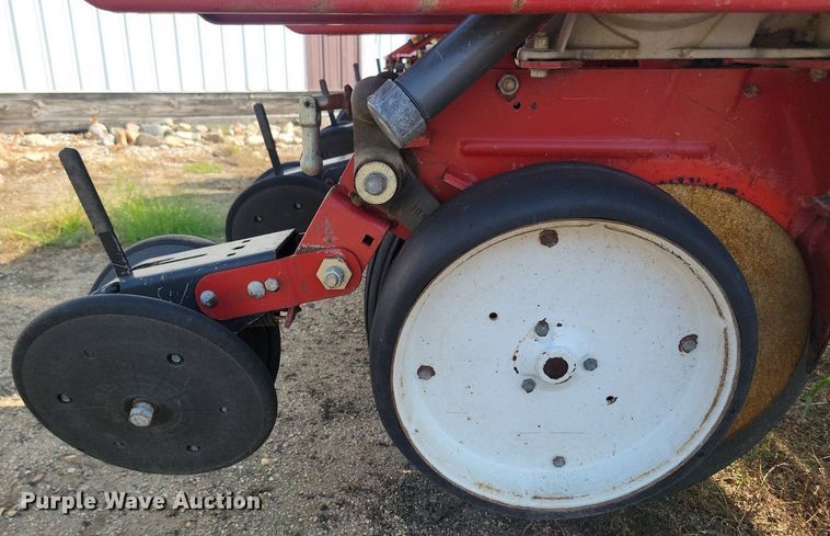 image for item DR4442 1996 AGCO White 6180 planter