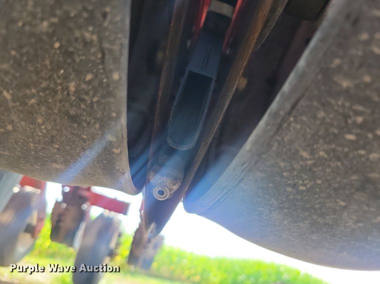 image for item DR4442 1996 AGCO White 6180 planter