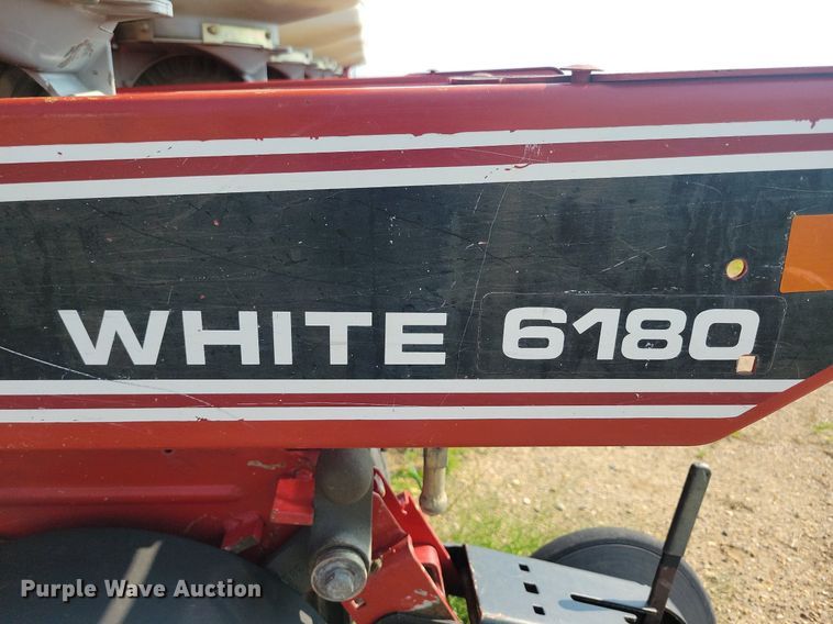 image for item DR4442 1996 AGCO White 6180 planter