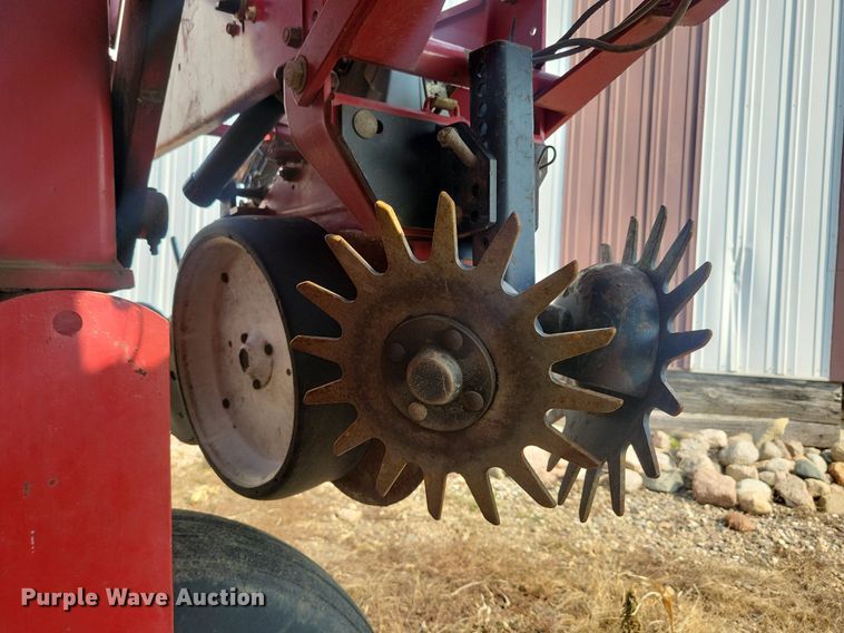 image for item DR4442 1996 AGCO White 6180 planter