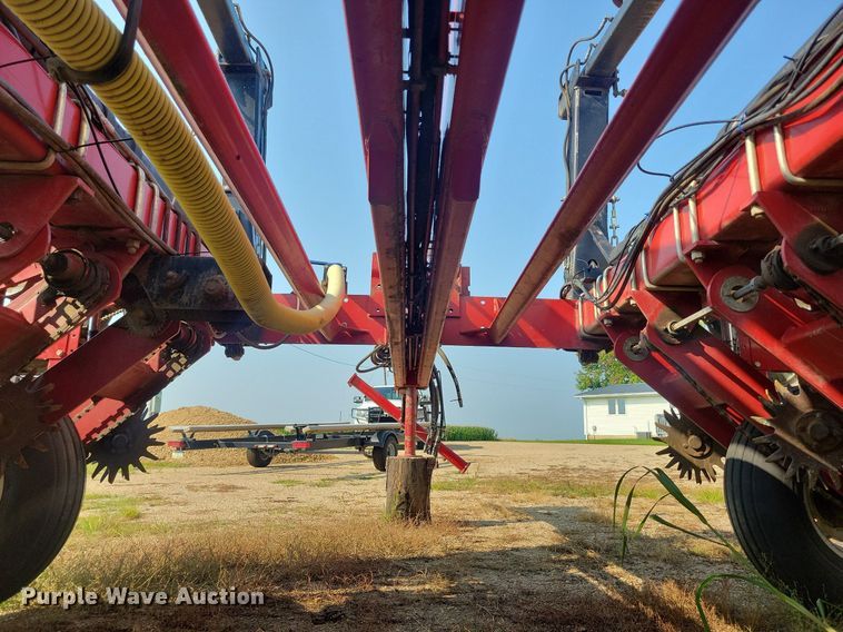 image for item DR4442 1996 AGCO White 6180 planter