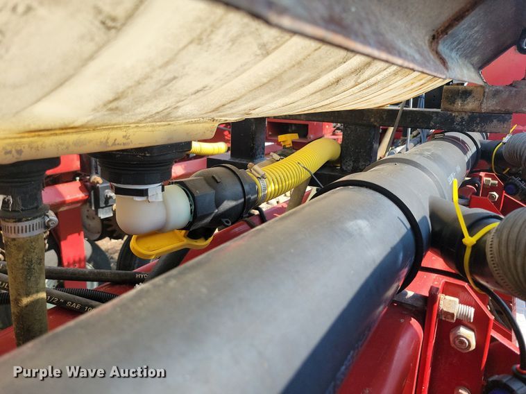 image for item DR4442 1996 AGCO White 6180 planter