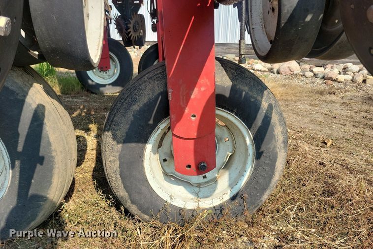 image for item DR4442 1996 AGCO White 6180 planter