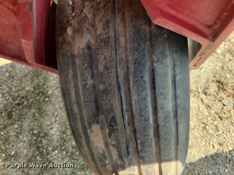 image for item DR4442 1996 AGCO White 6180 planter