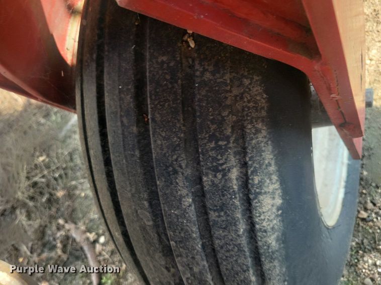 image for item DR4442 1996 AGCO White 6180 planter