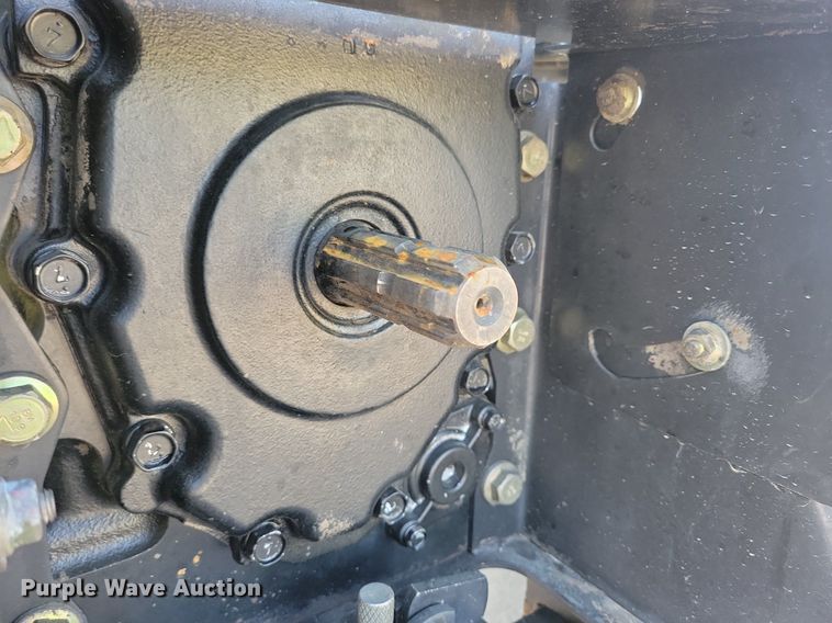 image for item DR4446 2003 John Deere 5520 MFWD tractor