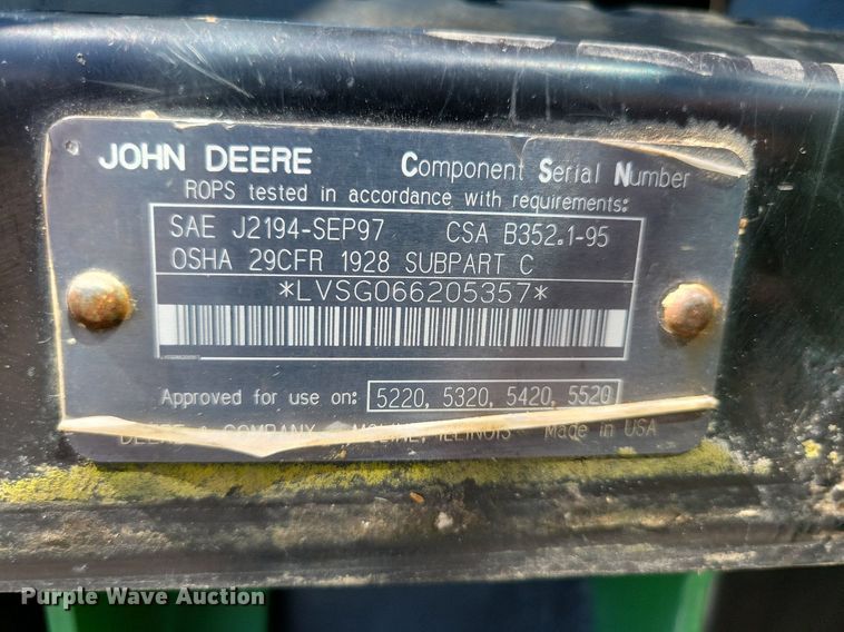 image for item DR4446 2003 John Deere 5520 MFWD tractor