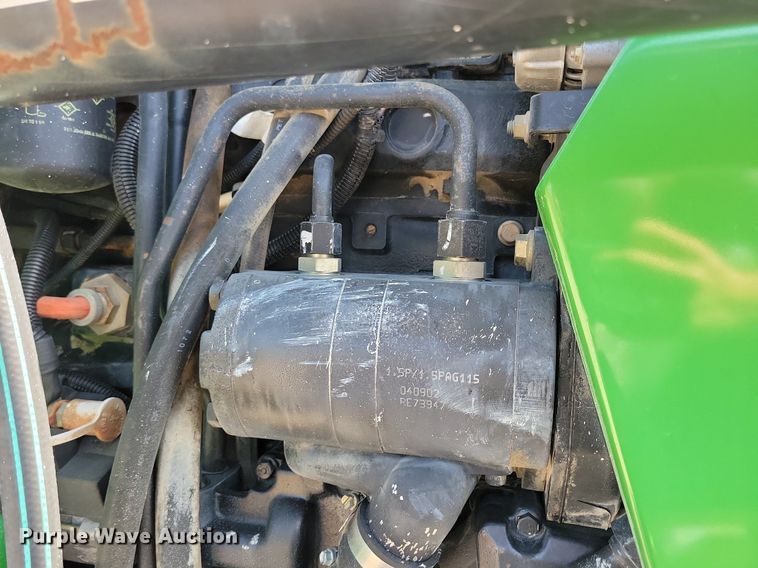 image for item DR4446 2003 John Deere 5520 MFWD tractor