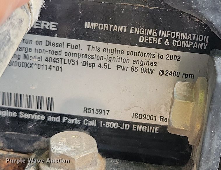 image for item DR4446 2003 John Deere 5520 MFWD tractor