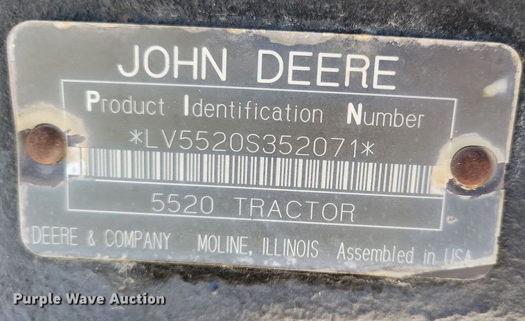 image for item DR4446 2003 John Deere 5520 MFWD tractor