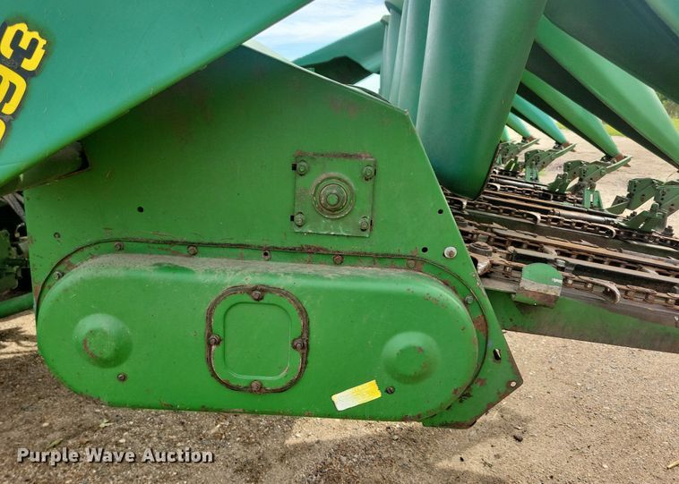 image for item DR4469 1996 John Deere 9500 combine