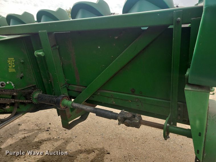 image for item DR4469 1996 John Deere 9500 combine
