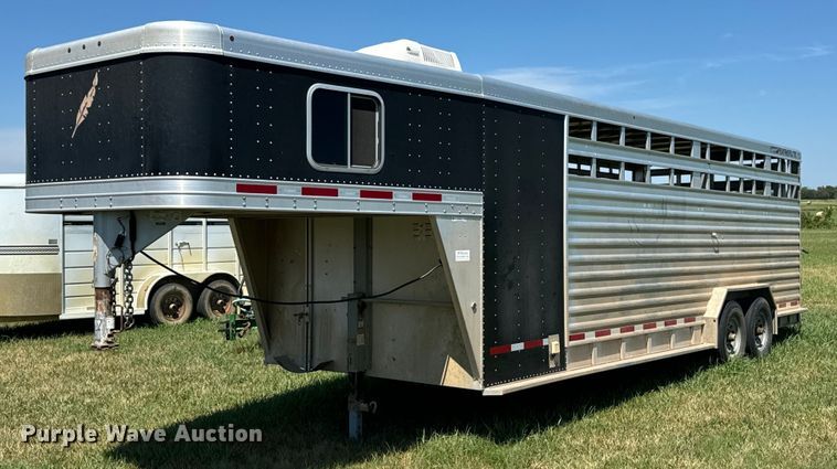 image for item DX1075 2016 Featherlite 8413-7624-STD livestock trailer