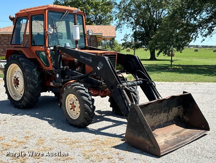 image for item DX1076 1989 Belarus 822 MFWD tractor