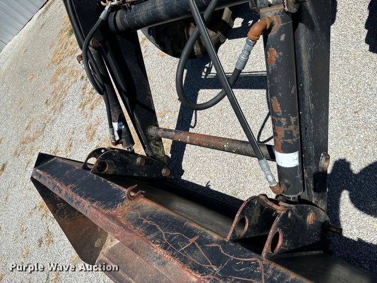 image for item DX1076 1989 Belarus 822 MFWD tractor