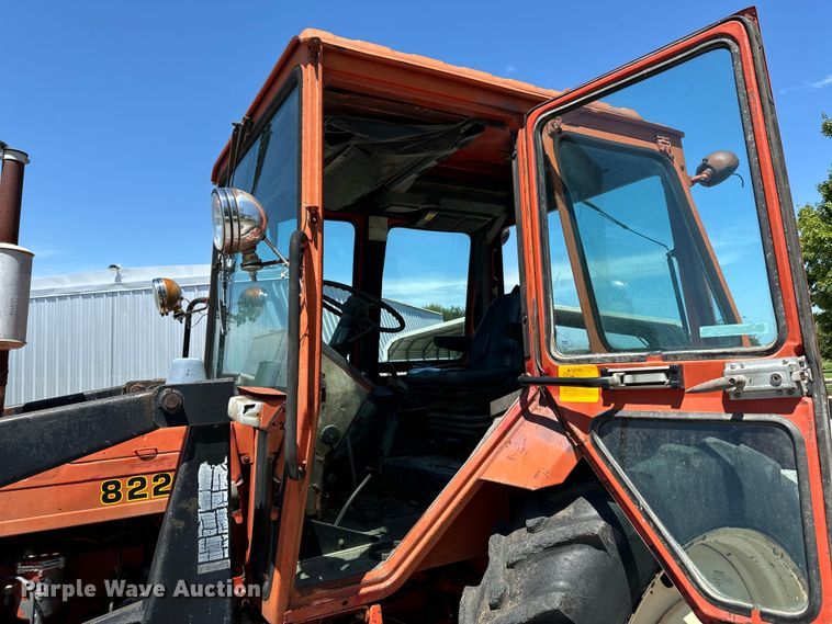 image for item DX1076 1989 Belarus 822 MFWD tractor