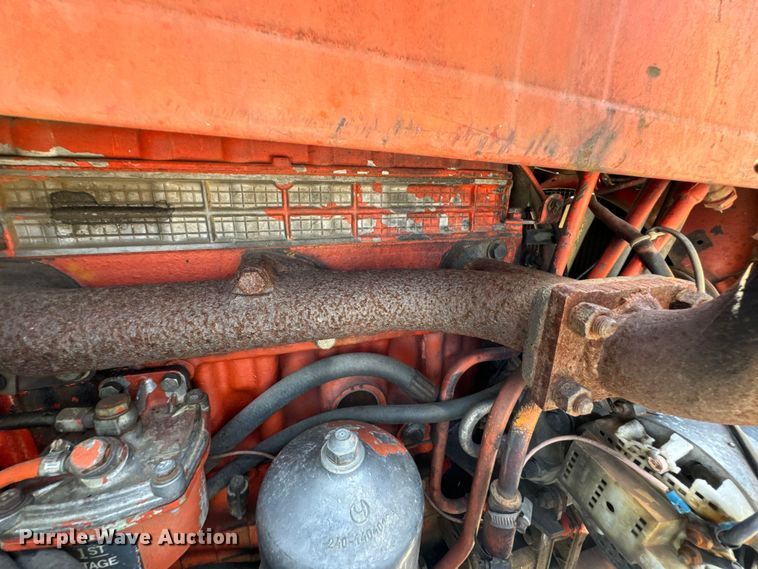 image for item DX1076 1989 Belarus 822 MFWD tractor