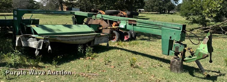 image for item DX1078 1988 John Deere 1460 windrower