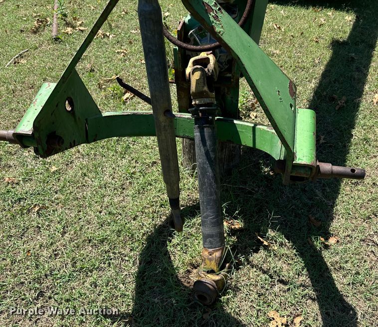 image for item DX1078 1988 John Deere 1460 windrower