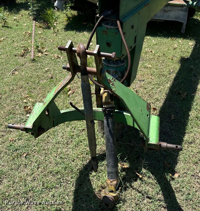 image for item DX1078 1988 John Deere 1460 windrower