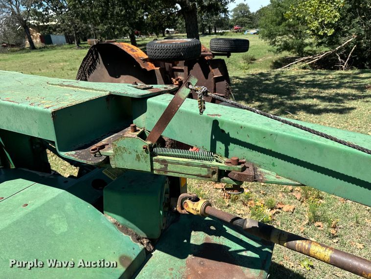 image for item DX1078 1988 John Deere 1460 windrower