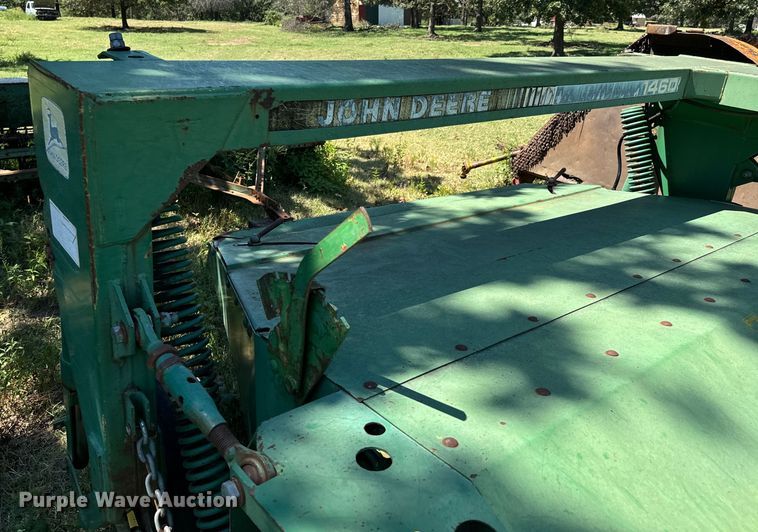 image for item DX1078 1988 John Deere 1460 windrower